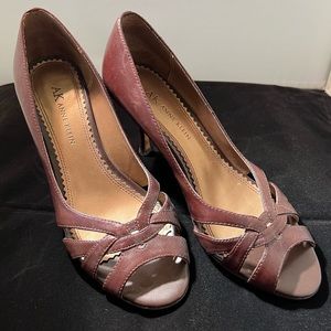 Anne Klein open toe heel. Color: Cognac. Women’s size 6
